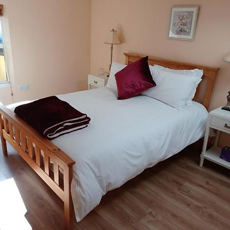 Kents Guesthouse Accommodation Kilmacthomas 외부 사진