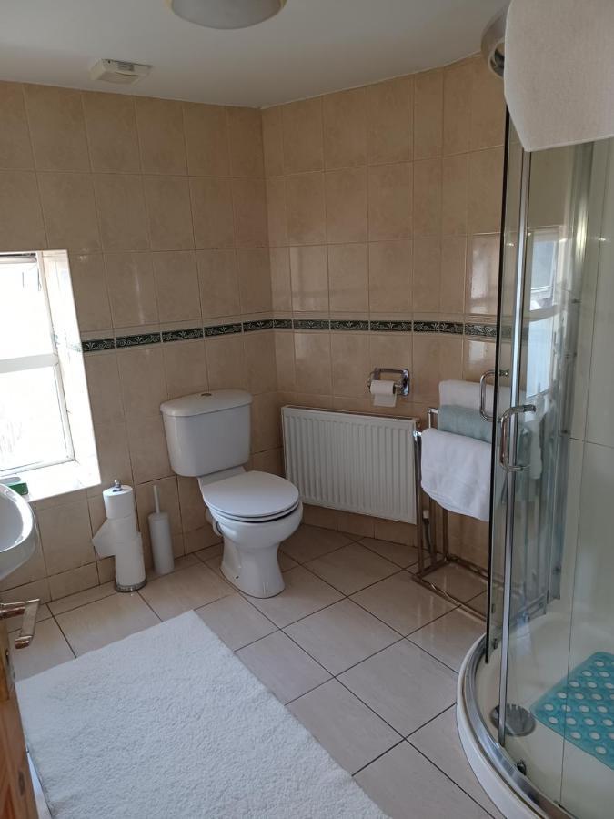 Kents Guesthouse Accommodation Kilmacthomas 외부 사진